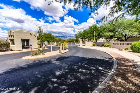 7359 E Calle Nostalgico, Tucson, AZ 85715