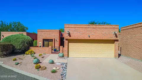 1968 W Myrtlewood Ln, Tucson, AZ 85704
