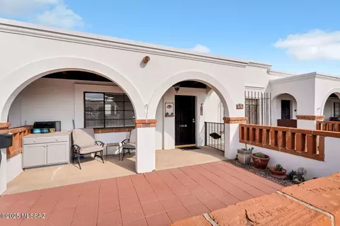 437 S Paseo Cerro #B, Green Valley, AZ 85614
