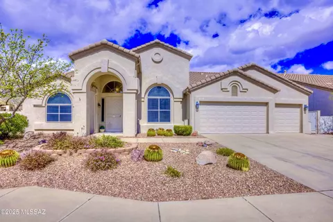 250 W Milbrae Springs Dr, Oro Valley, AZ 85755
