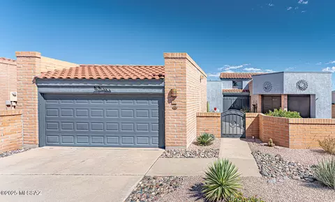 940 W Rio Zuni, Green Valley, AZ 85614