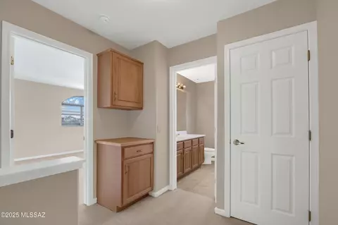 Entry Way - 62105 E Valley Crest Ct, Saddlebrooke, AZ 85739 photo 4 of 4