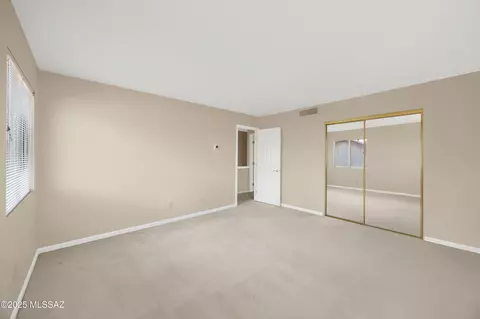 Bedroom - 62105 E Valley Crest Ct, Saddlebrooke, AZ 85739 photo 4 of 4