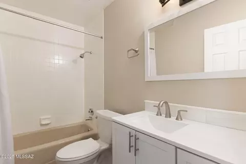 Bath - 6952 E Cicada Ct, Tucson, AZ 85750 photo 3 of 3