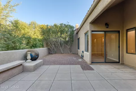 Exterior - 6952 E Cicada Ct, Tucson, AZ 85750 photo 7 of 8