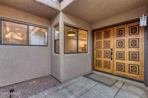 Entry Way - 6952 E Cicada Ct, Tucson, AZ 85750 photo 1 of 5