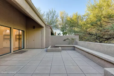 Exterior - 6952 E Cicada Ct, Tucson, AZ 85750 photo 6 of 8