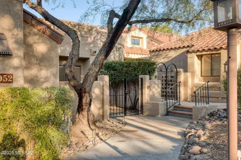 Exterior - 6952 E Cicada Ct, Tucson, AZ 85750 photo 2 of 8