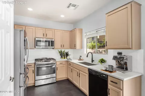 1649 W Blue Horizon St, Tucson, AZ 85704