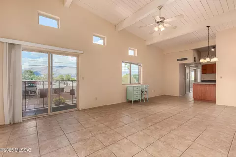 2525 N Alvernon Way #F5, Tucson, AZ 85712