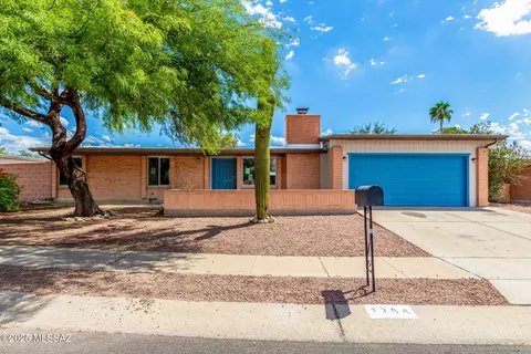 7784 N Casimir Pulaski Ave, Tucson, AZ 85741