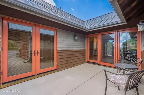Exterior - 11308 E Bisbee Ave, Mount Lemmon, AZ 85619 photo 5 of 10