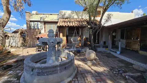 Exterior - 2401 E Mitchell St, Tucson, AZ 85719 photo 8 of 10