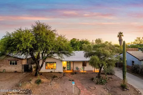 2834 E Croyden St, Tucson, AZ 85716