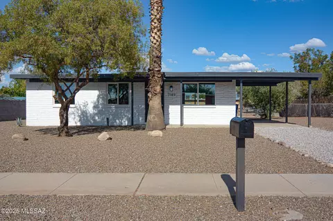 7149 E Freestone Dr, Tucson, AZ 85730