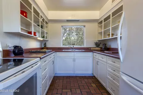 Kitchen - 3205 E 5th St, Tucson, AZ 85716 photo 1 of 4