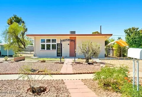 2120 E 33rd St, Tucson, AZ 85713