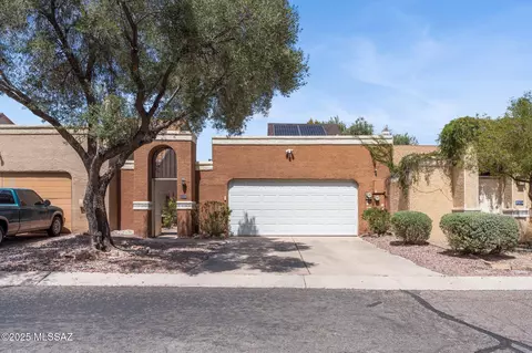 2930 W Avenida Obregon, Tucson, AZ 85746