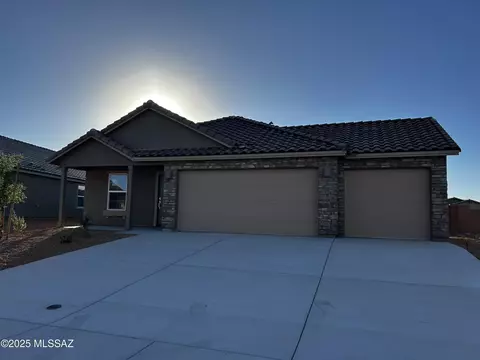 8280 S Larry Doby Way, Vail, AZ 85641