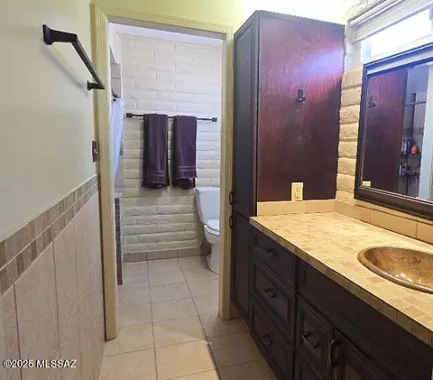 Bath - 1006 E Geneva, Pearce, AZ 85625 photo 5 of 8