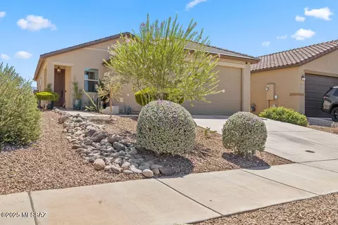 7818 S Golden Bell Dr, Tucson, AZ 85747