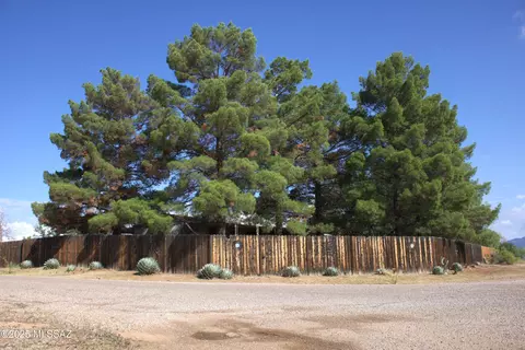 3156 W Lark Dr, Benson, AZ 85602