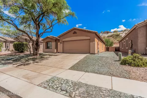Exterior - 60674 Eagle Heights Dr, Saddlebrooke, AZ 85739 photo 3 of 7