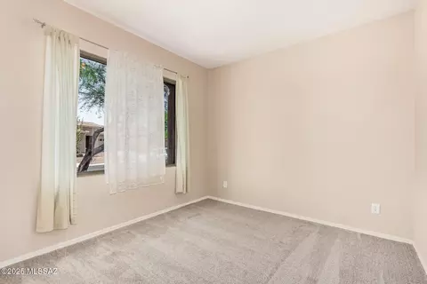 Bedroom - 60674 Eagle Heights Dr, Saddlebrooke, AZ 85739 photo 1 of 1