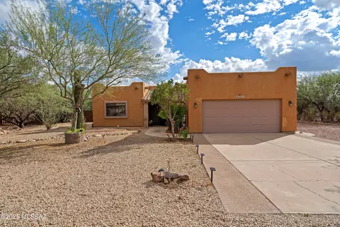 1433 Calle Morelia, Rio Rico, AZ 85648