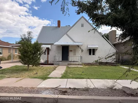 1209 S 6th Ave, Safford, AZ 85546