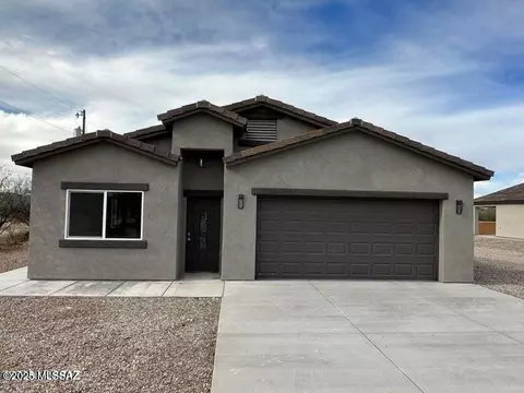 1840 Isabel Ct, Rio Rico, AZ 85648