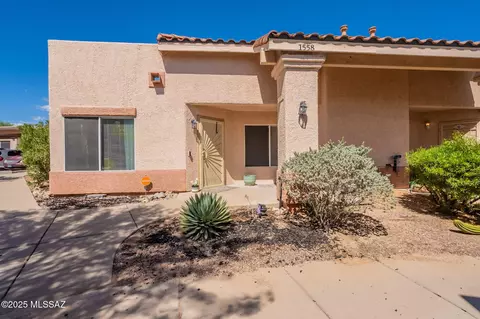 1558 N Paseo La Tinaja, Green Valley, AZ 85614
