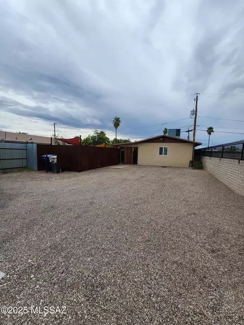 Other - 337 E Glenn St, Tucson, AZ 85705 photo 2 of 12