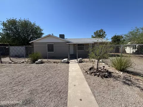 3312 E 27th St, Tucson, AZ 85713