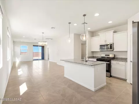 12614 E Remi Dr, Vail, AZ 85641