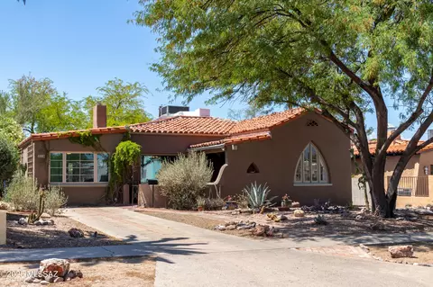 2116 E 8th St, Tucson, AZ 85719