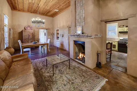 44 W 17th St, Tucson, AZ 85701