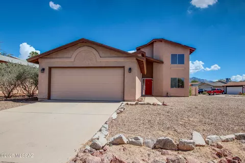 9266 N Hampshire Dr, Tucson, AZ 85742