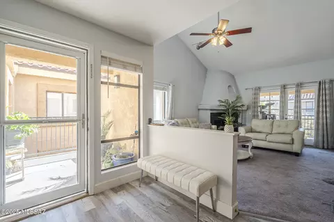 8271 N Oracle Rd #249, Tucson, AZ 85704