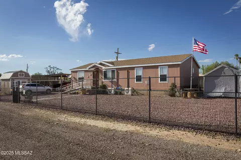 9262 W Henry St, Tucson, AZ 85735