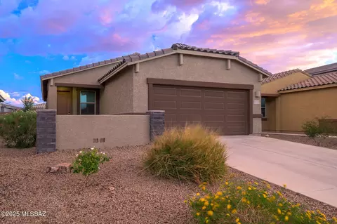 10715 W Golson Dr, Marana, AZ 85653