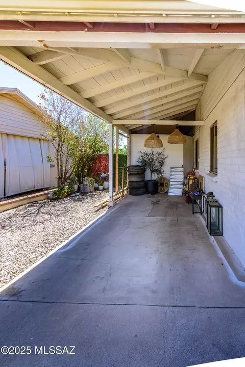 Exterior - 4702 E 9th St, Tucson, AZ 85711 photo 3 of 8
