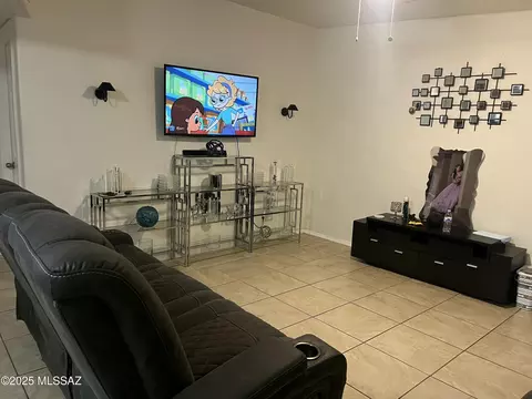 Living - 12 E Nebraska St, Tucson, AZ 85706 photo 2 of 2
