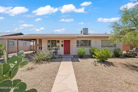 4710 E Seneca St, Tucson, AZ 85712