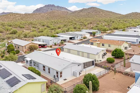 7707 W Copper Nugget Dr, Tucson, AZ 85735