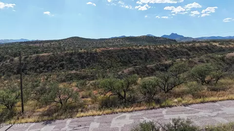 1107 Via Jacaranda, Rio Rico, AZ 85648