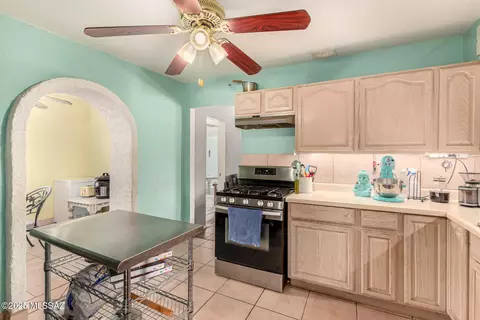 Kitchen - 2961 E 30th St, Tucson, AZ 85713 photo 2 of 4