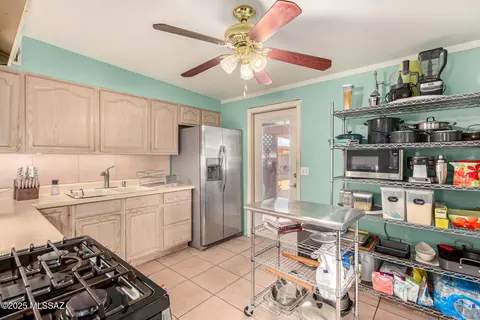 Kitchen - 2961 E 30th St, Tucson, AZ 85713 photo 1 of 4