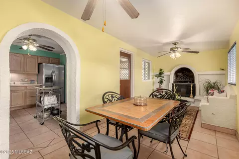 Dining - 2961 E 30th St, Tucson, AZ 85713 photo 2 of 4