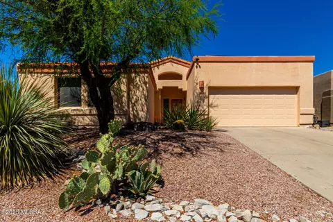 3252 W Flowering Cactus Ct, Tucson, AZ 85745